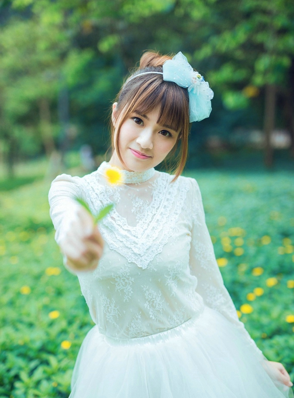 “吼~”